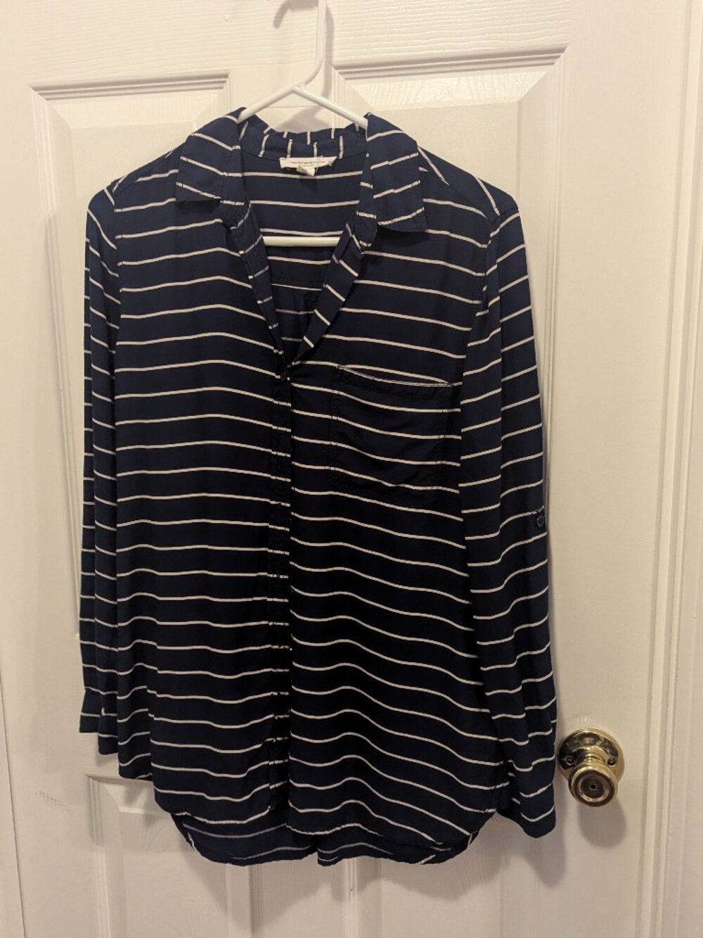 Beach lunch lounge navy and white button up - S
